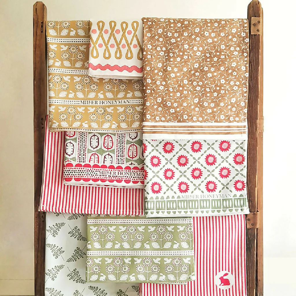 Sunburst Organic Cotton Tea Towel in PInk - Image 3
