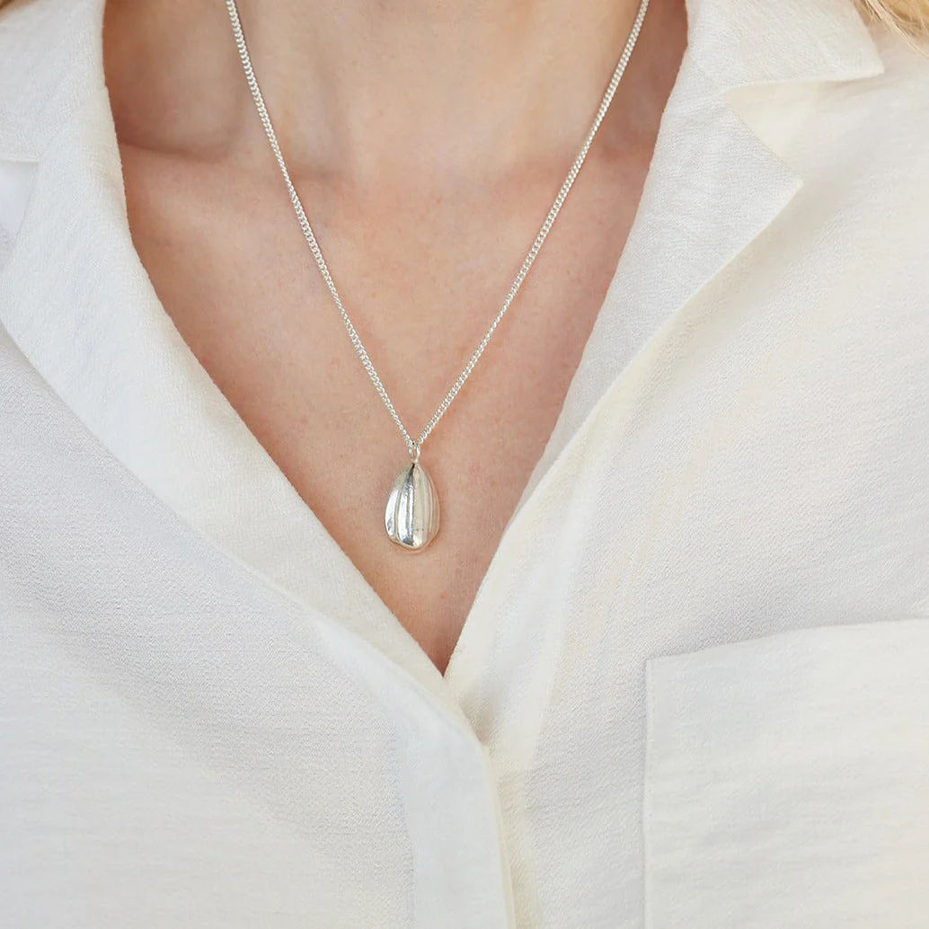 Sunflower Seed Cremation Ashes Pendant - Image 2