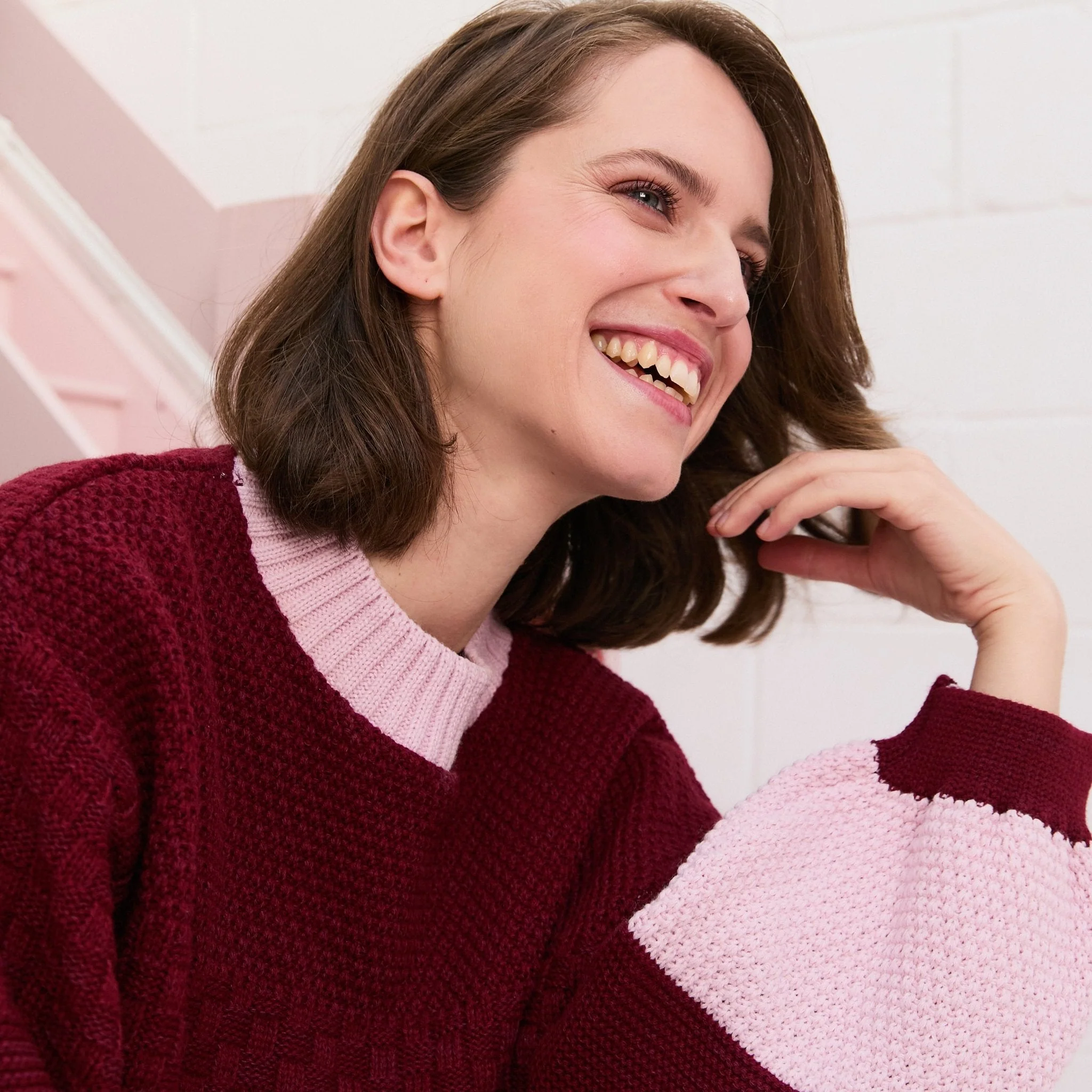 Taz Recycled Cotton Mix Two Tone Jumper - Burgundy - Image 5