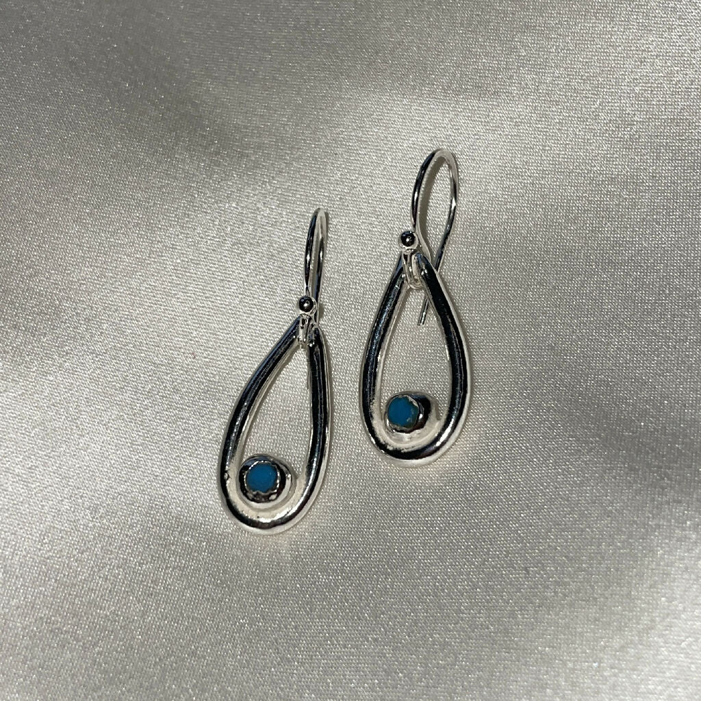 Tear Drop Filagree Sterling Silver Earrings - Image 3