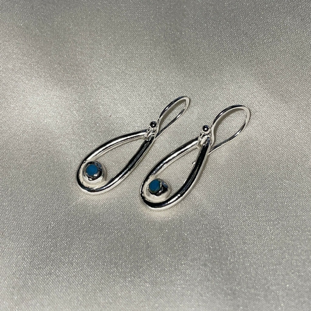 Tear Drop Filagree Sterling Silver Earrings - Image 5
