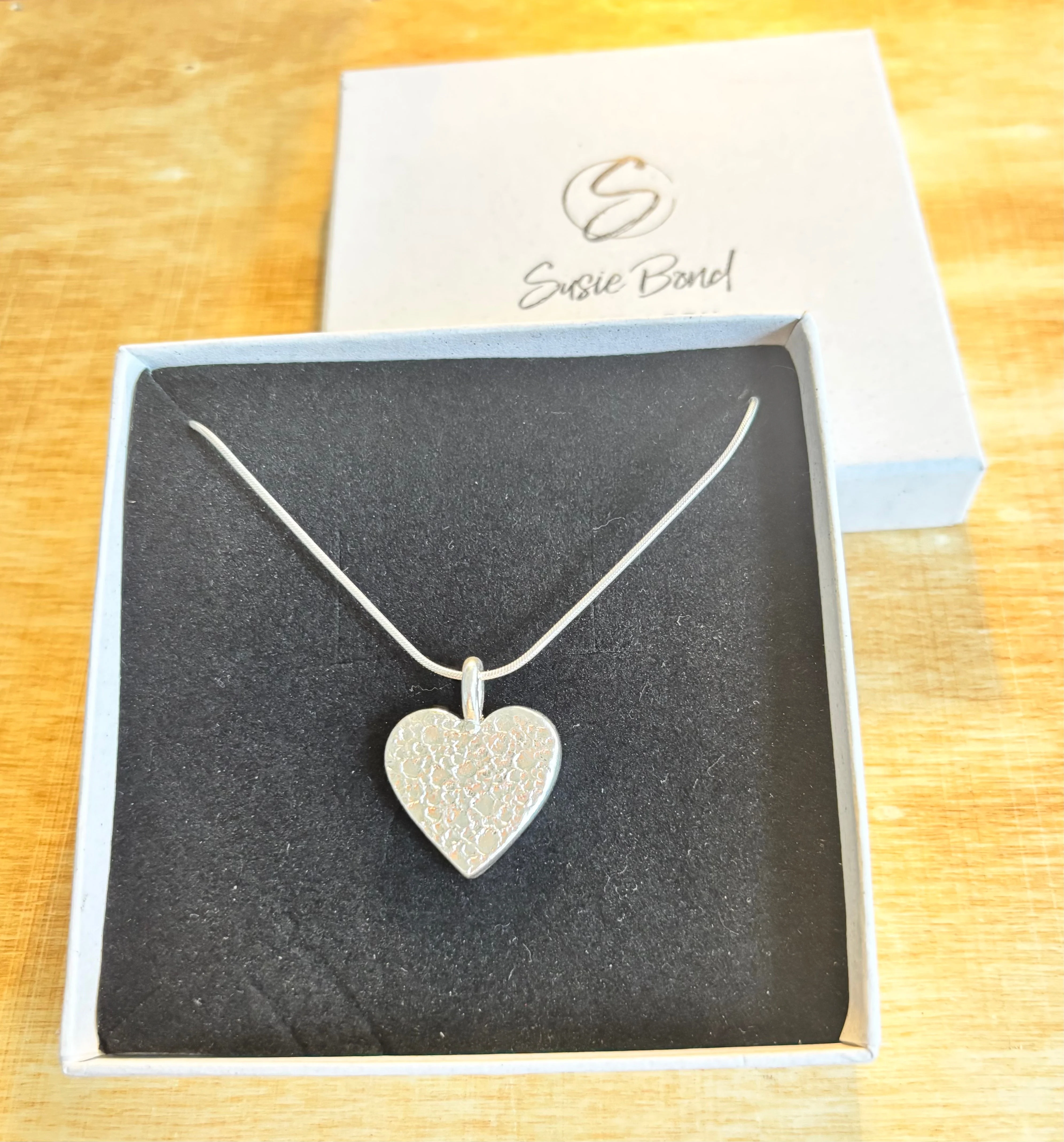Textured Love Heart Necklace - Image 3