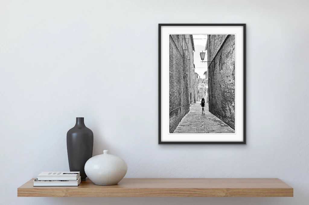 The girl in the Alley - Image 5