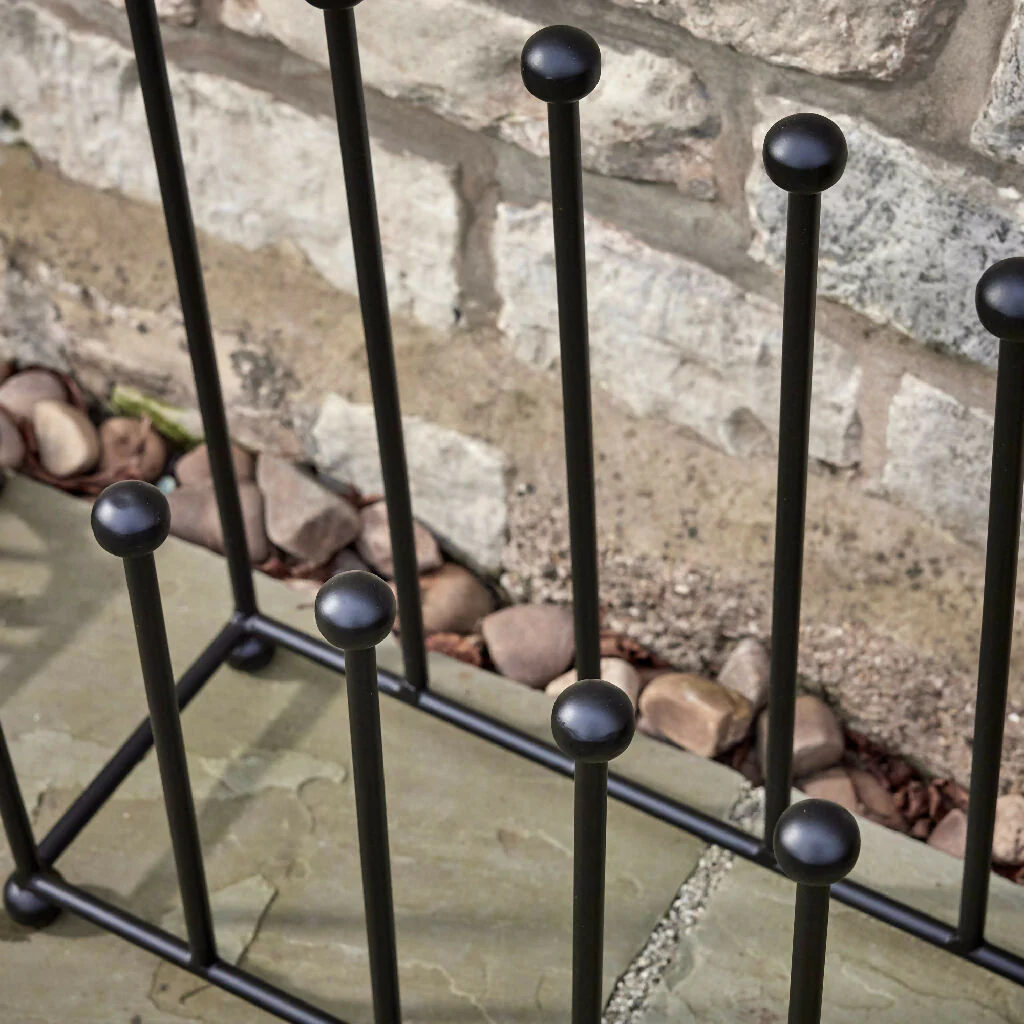 Traditional Style Outdoor Garden Large Wellington Boot Rack - Image 4
