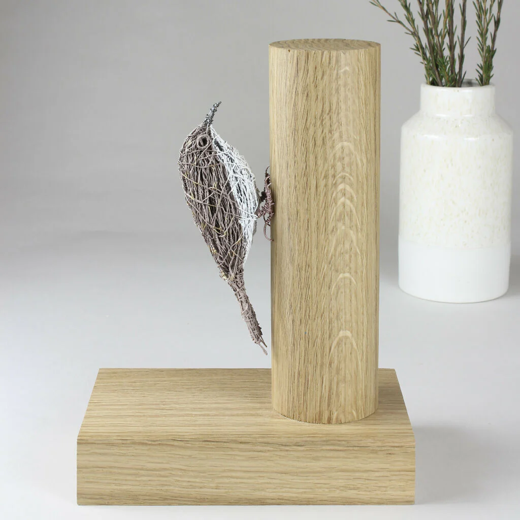 Treecreeper Wire Bird Sculpture - Image 3
