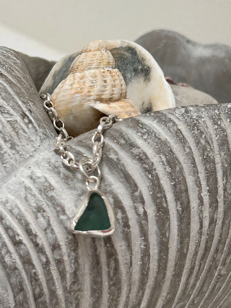 Turquoise Green Seaglass chunky chain bracelet - Image 2