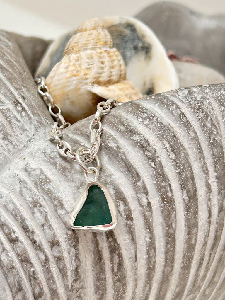 Turquoise Green Seaglass chunky chain bracelet - Image 3