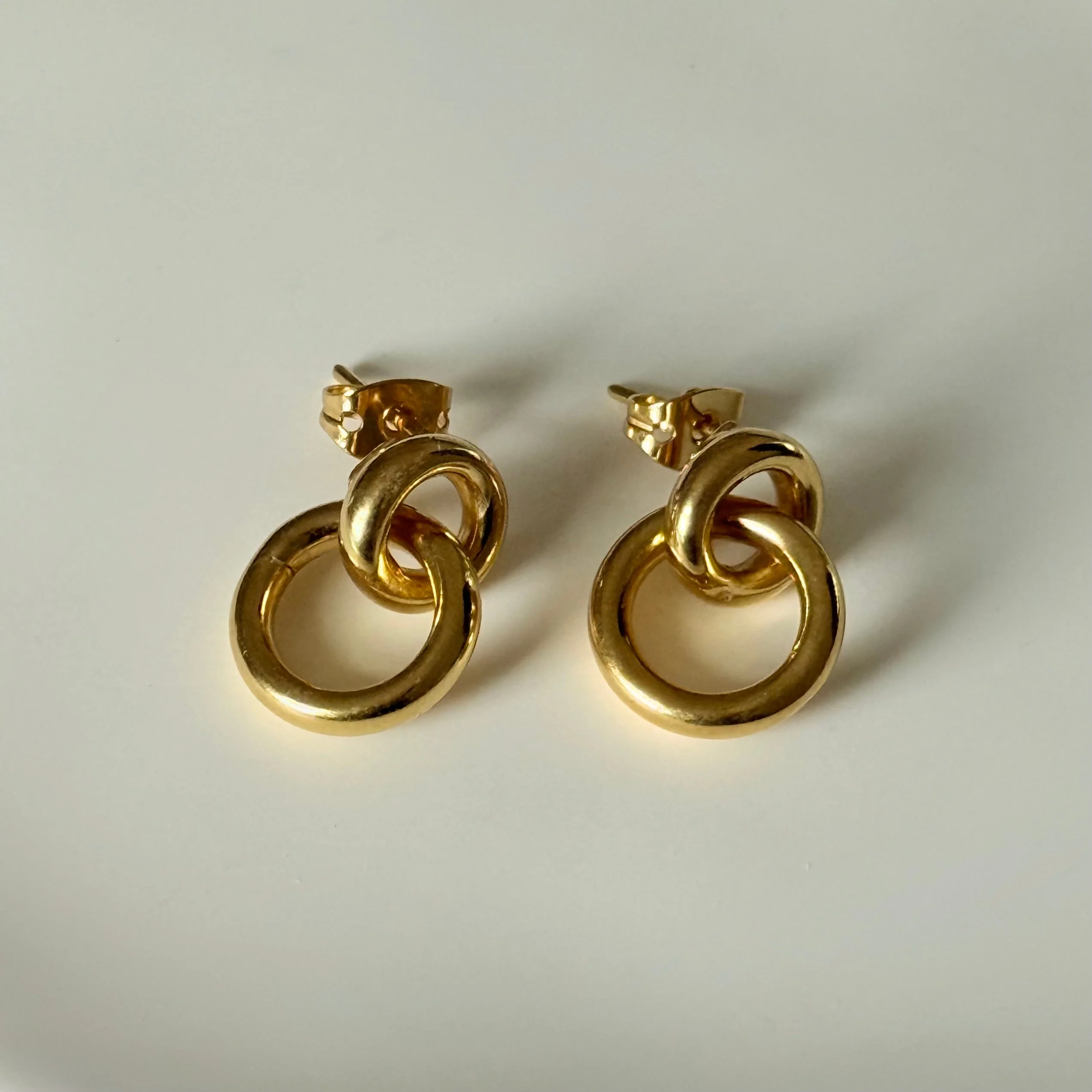 Two Small Interlinked Hoop 18k Gold Plated Sterling Silver Stud Earrings - Image 4