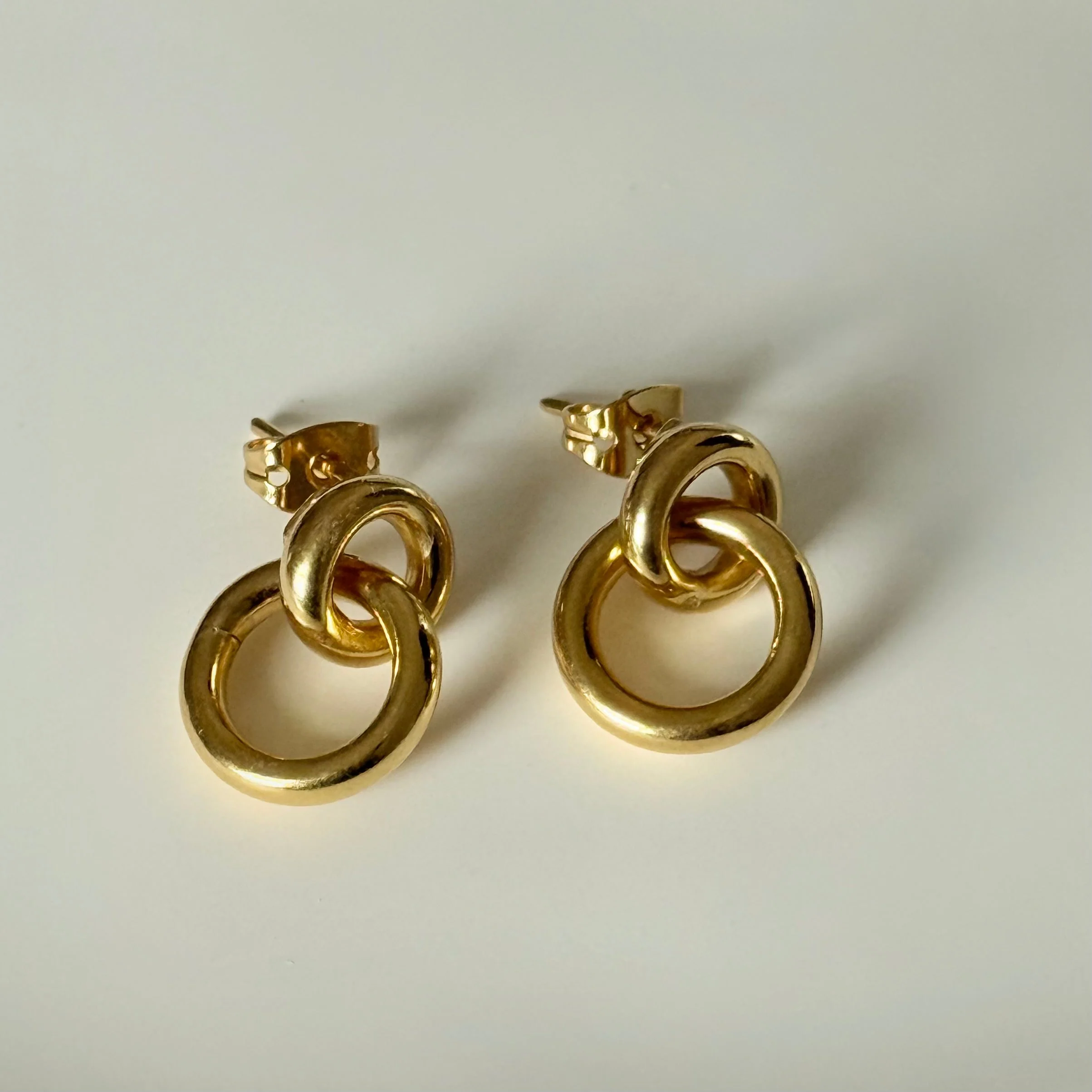 Two Small Interlinked Hoop 18k Gold Plated Sterling Silver Stud Earrings - Image 5