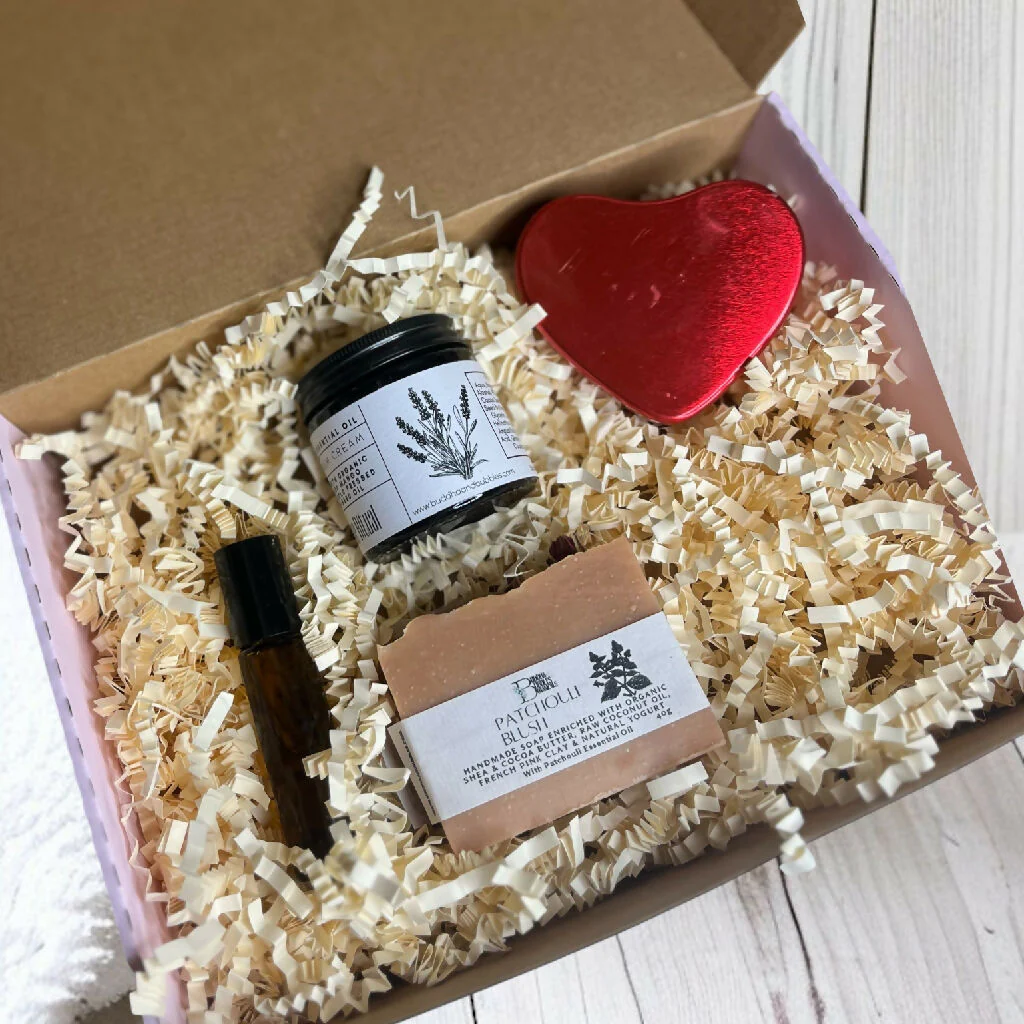 Mother's Day Pamper Gift Box For Her with Magnesium Cream and Skincare Products - Image 3