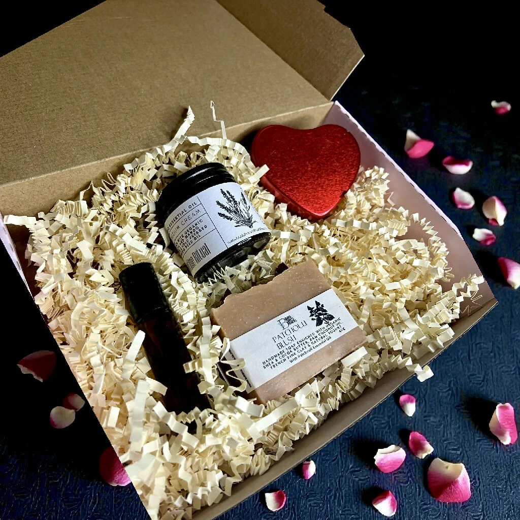 Mother's Day Pamper Gift Box For Her with Magnesium Cream and Skincare Products - Image 8