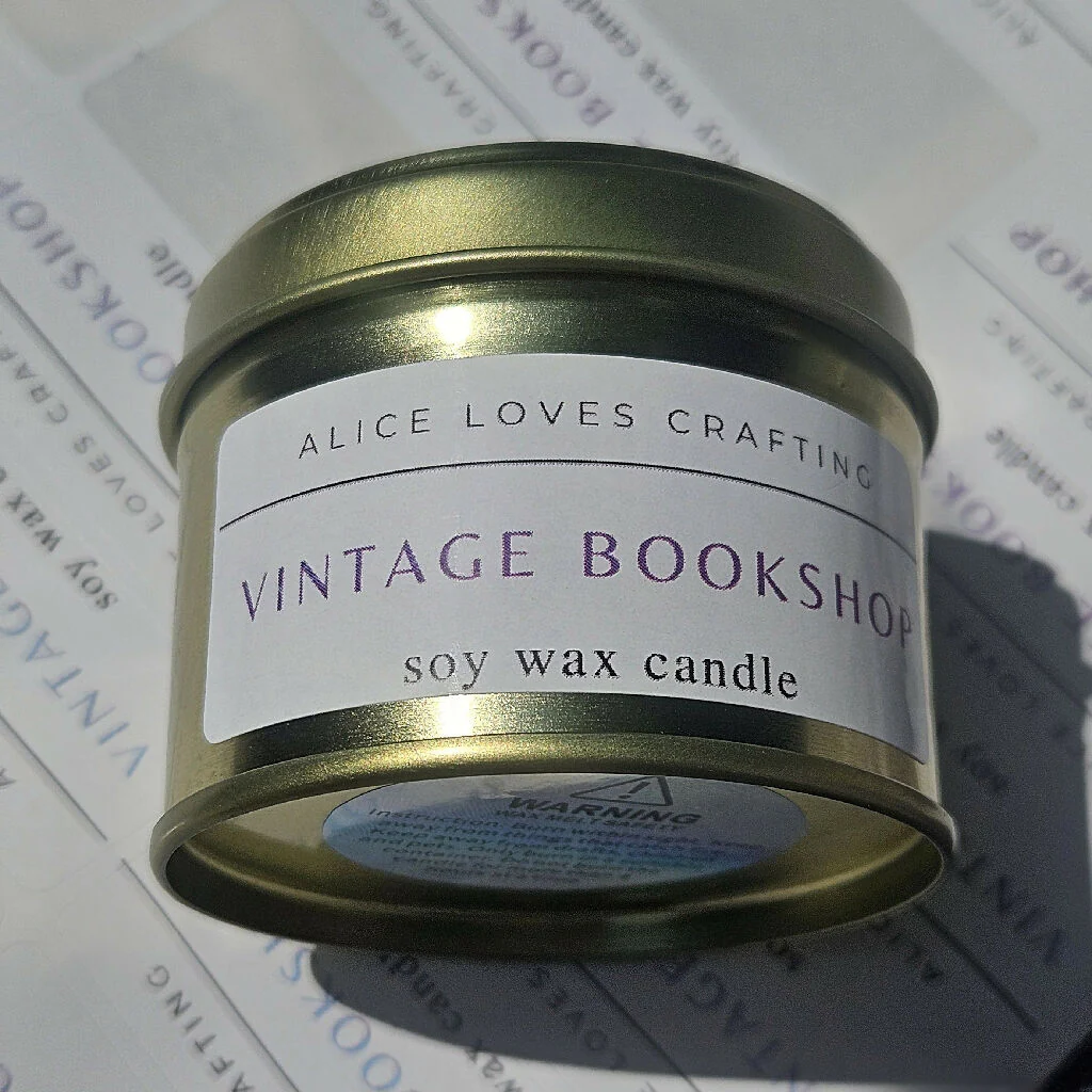 Vintage Bookshop Soy Wax Candle: Leather, Bergamot & Sandalwood in Gold Tin