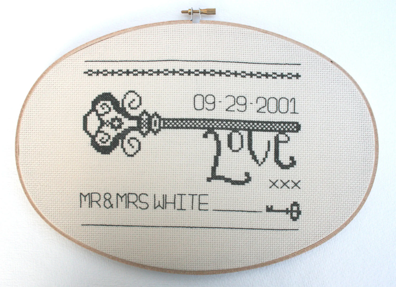 Vintage 'Love' Key Cross Stitch Kit - Image 3