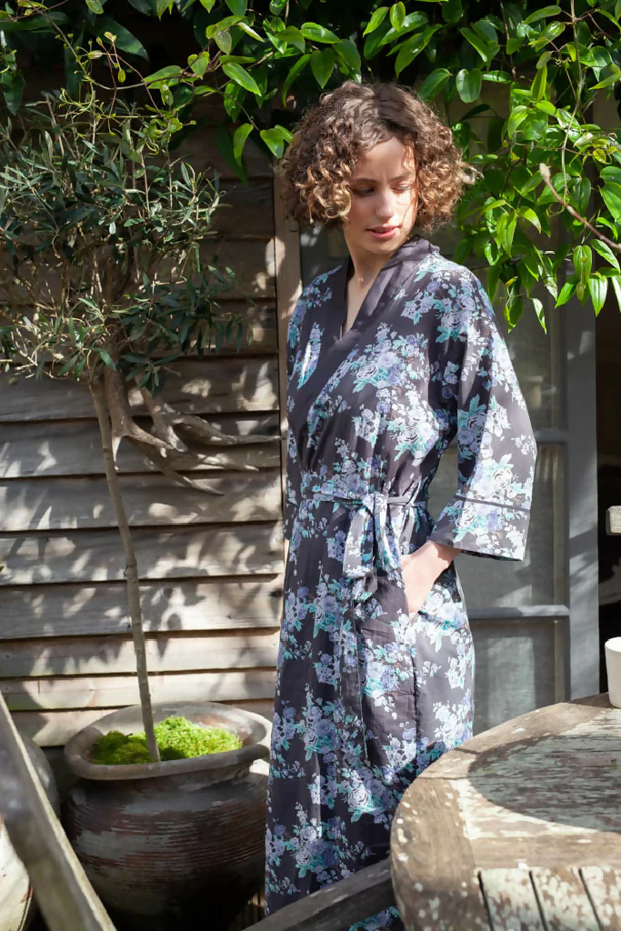 Vintage Rose Dressing Gown - Image 2