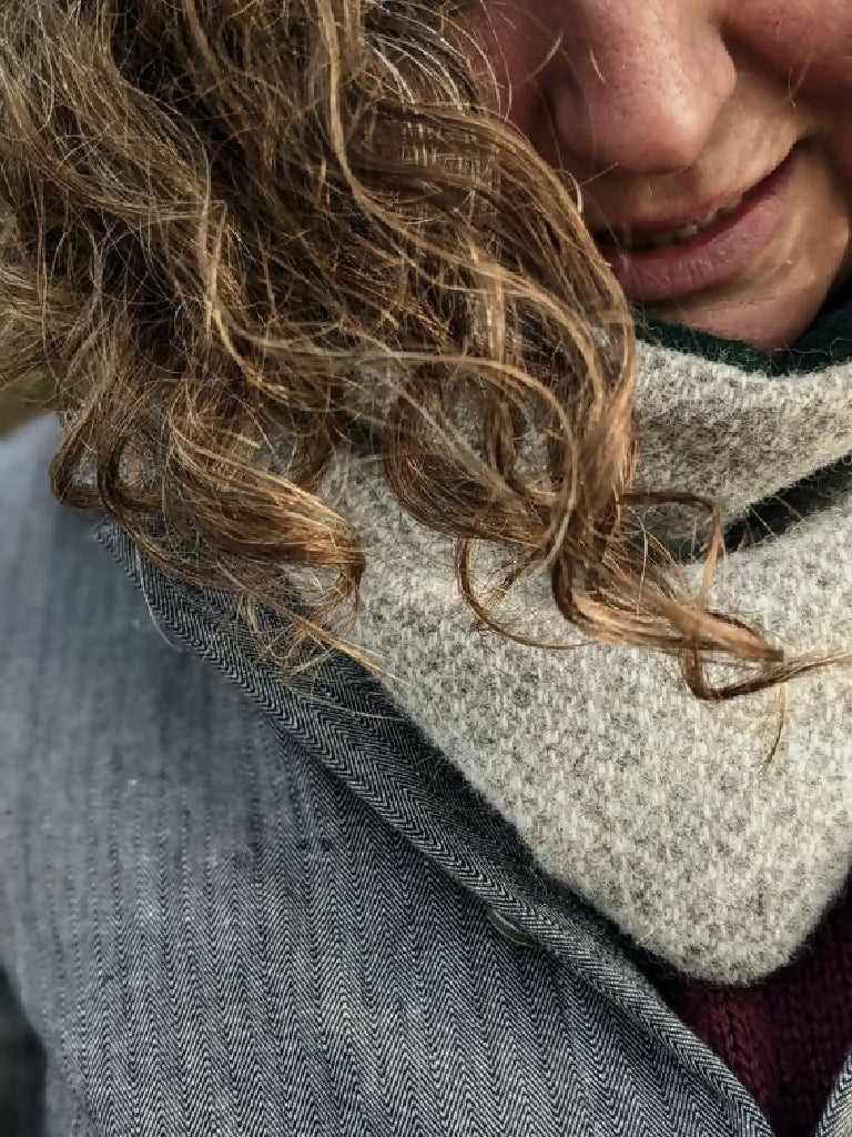 Welsh Wool and Cashmere Scarf - Image 6