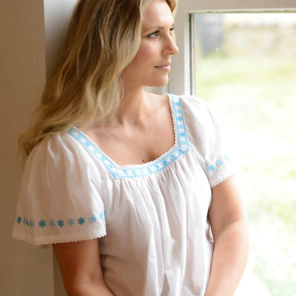 White Cotton Nightdress with Embroidered Turquoise Flowers - Image 3