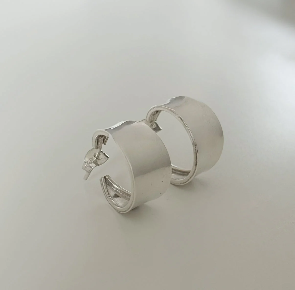 Wide Chunky Sterling Silver Hoop Earrings With Tapered Ends - Image 3