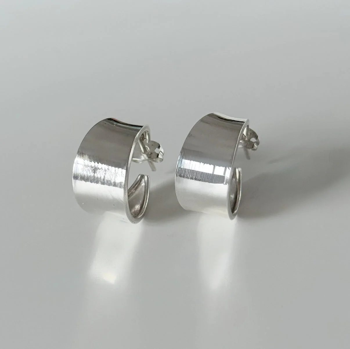 Wide Chunky Sterling Silver Hoop Earrings With Tapered Ends - Image 4
