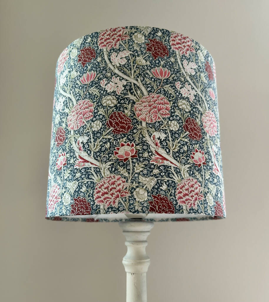 William Morris 'Cray' Lampshade - Image 3