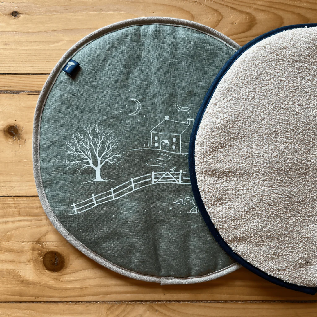 Winter Fox Linen Aga Pad - Image 3