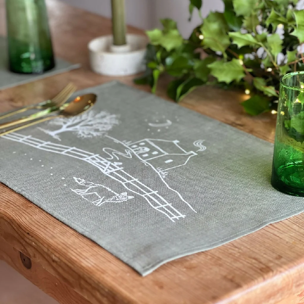 Winter Fox Linen Placemats - Set of two - Image 2