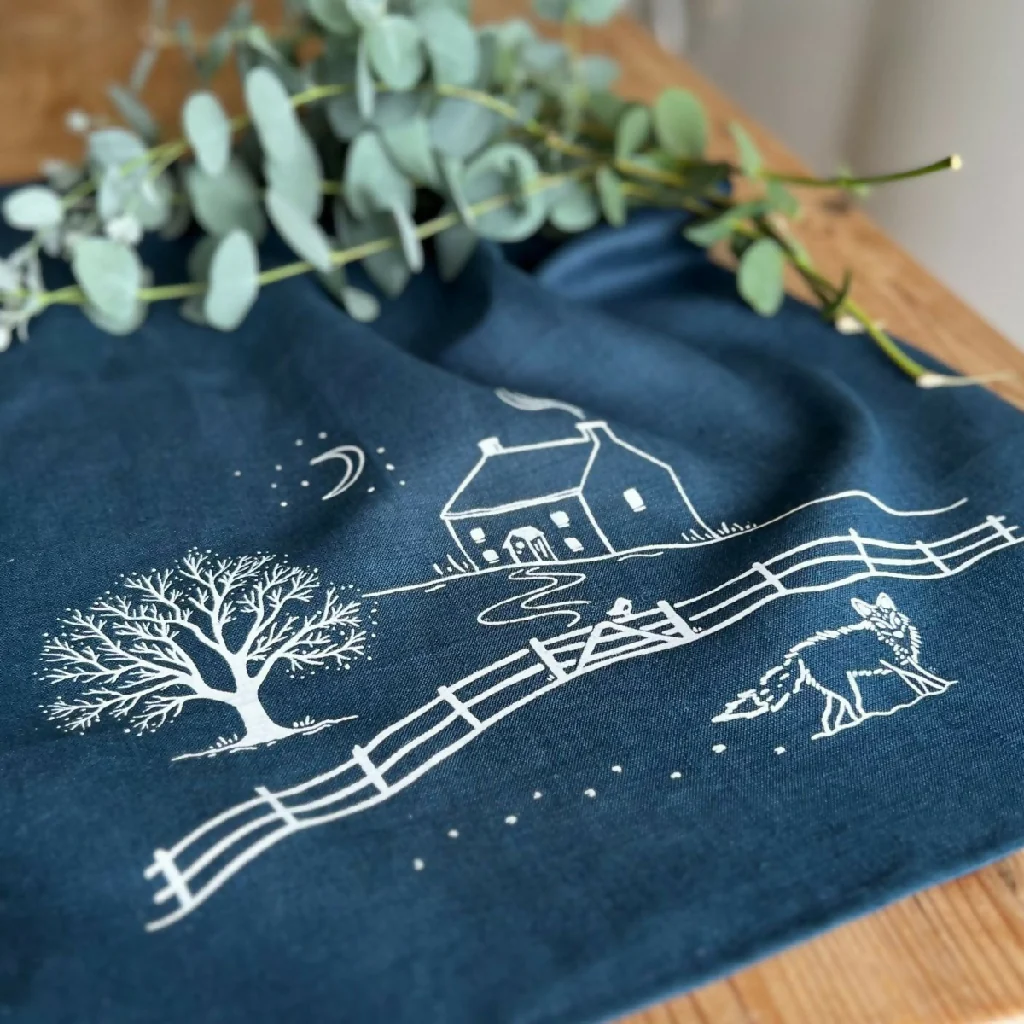 Winter Fox Linen Tea Towel - Image 4