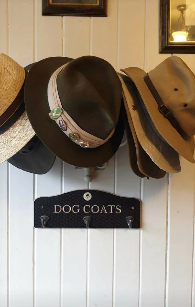 Wooden Dog Lead Rack - Image 11