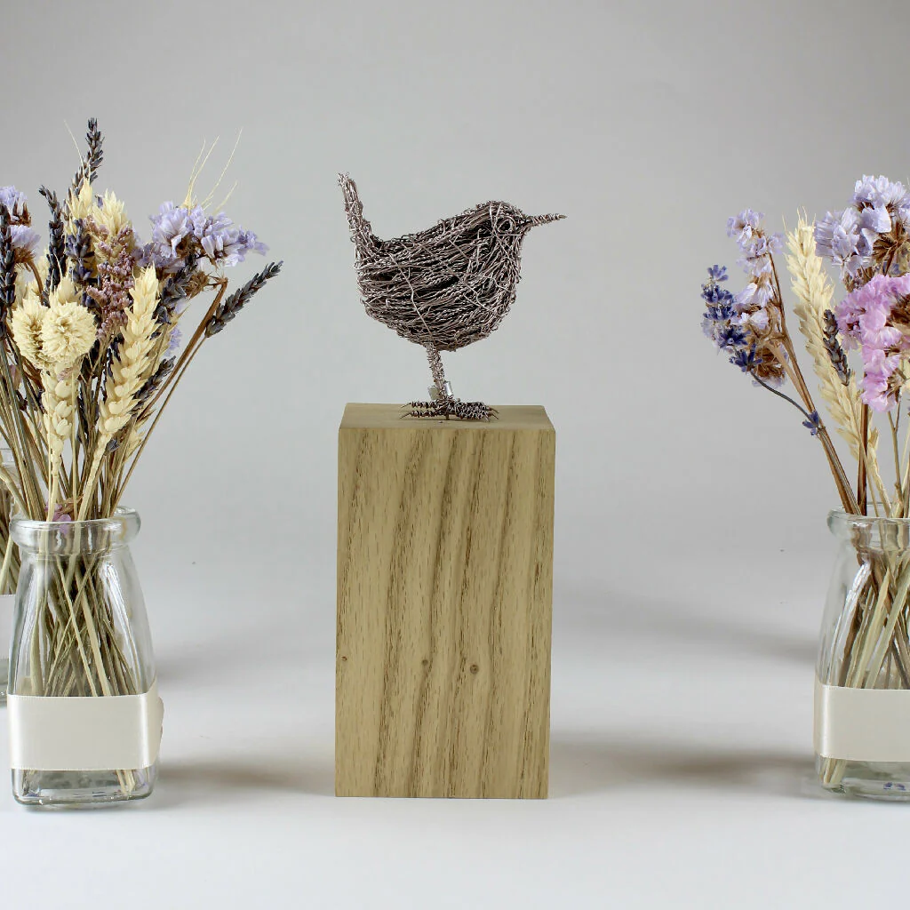 Wren Wire Bird Sculpture - Image 5