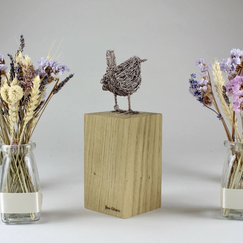 Wren Wire Bird Sculpture - Image 6